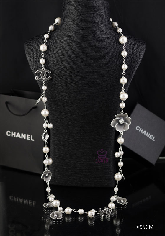 Collana Chanel Modello 440